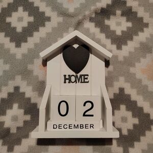 White and Black Perpetual Calendar